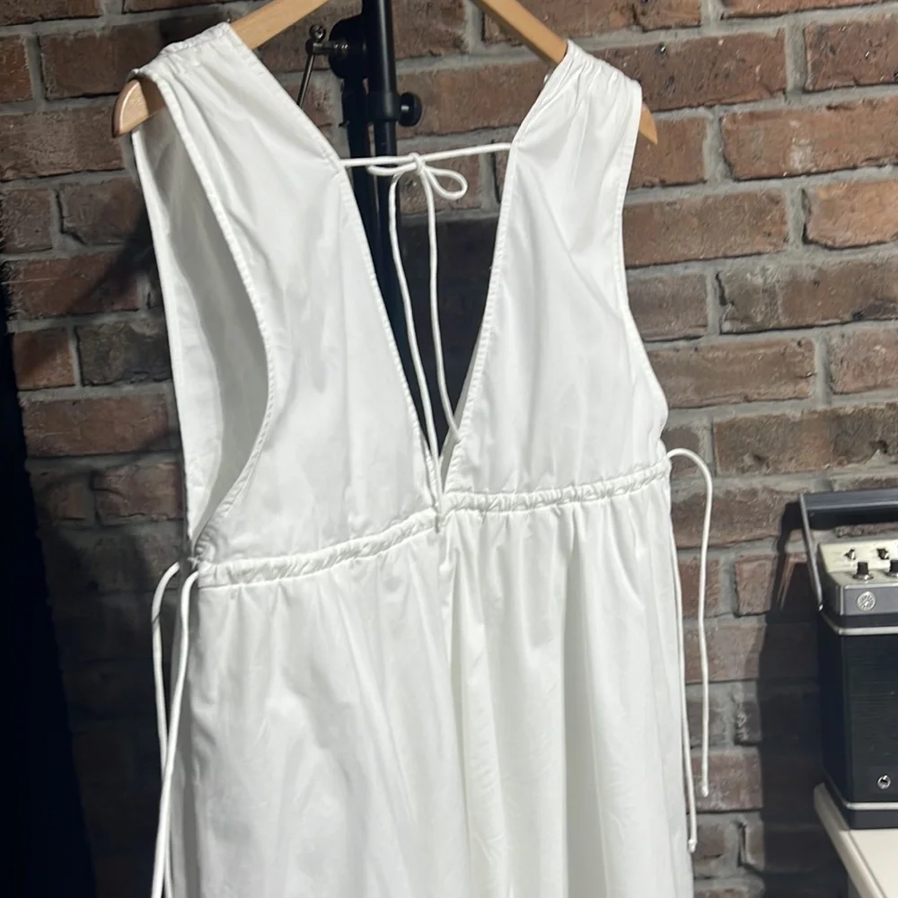 Abercrombie and Fitch white dress - Picture 12 of 16